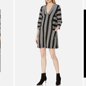 BCBGMAXAZRIA Striped Mini Shift Dress size L